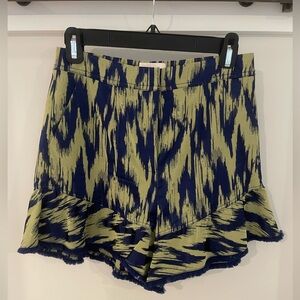Cinq a sept Women's Navy and Olive Brushstroke Ruffle Hem Shorts size 0